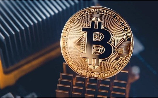 金色前哨丨里程碑诞生:比特币网络交易量超过5亿笔