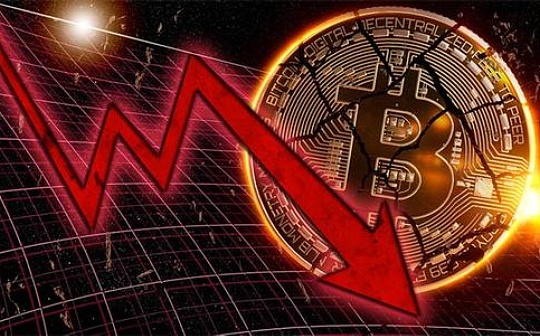 经济日报：比特币行情动荡 “币圈”火爆背后暗流涌动